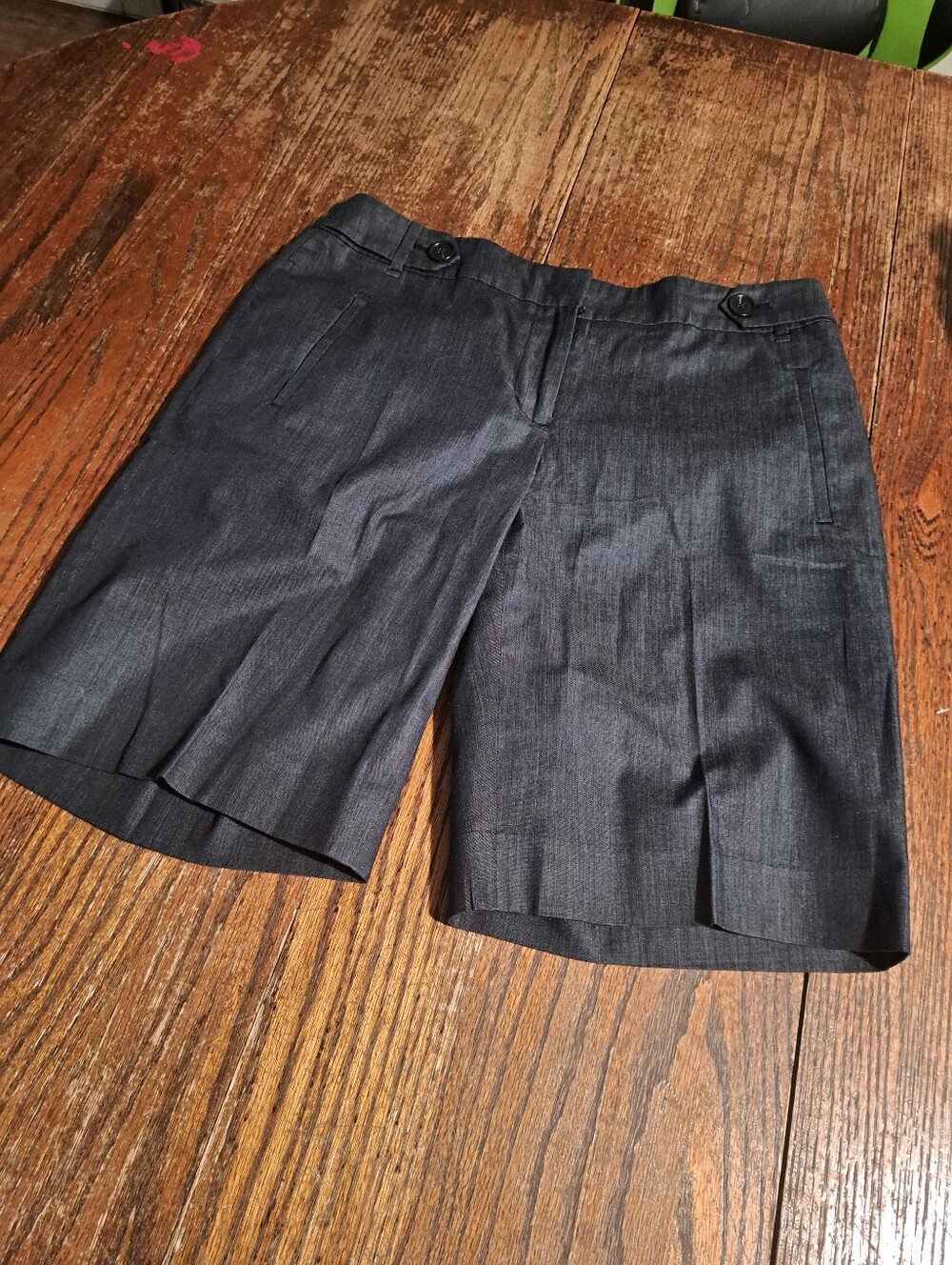 Size 2 Ann Taylor Loft Black Casual Shorts Pockets Button Detail